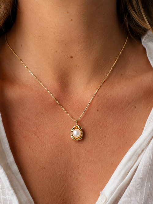 Organic gold pearl pendant necklace on a delicate chain, minimalist everyday jewellery in 14K gold plated finish by Soft Sunday Co.